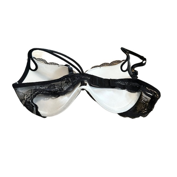 Victoria’s Secret Black Lace Bra - Picture 2 of 3